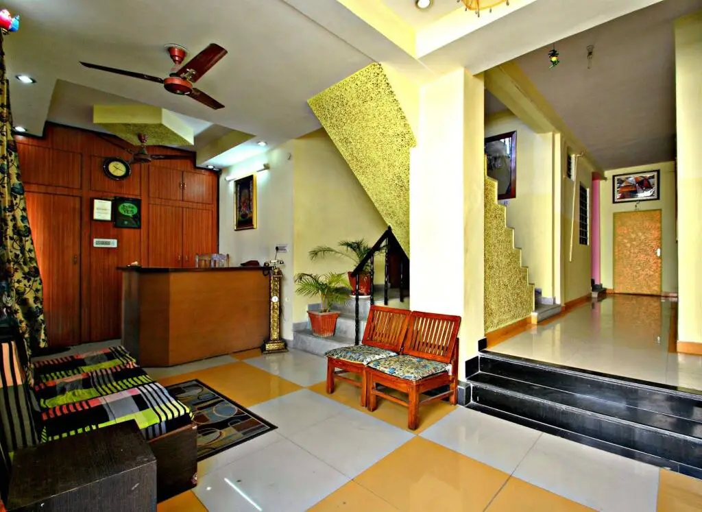 Hotel Satkar — фото 1