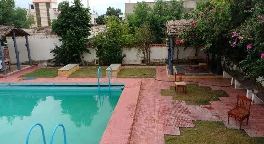 Jhunjhunu: Hotel Jamuna Resort