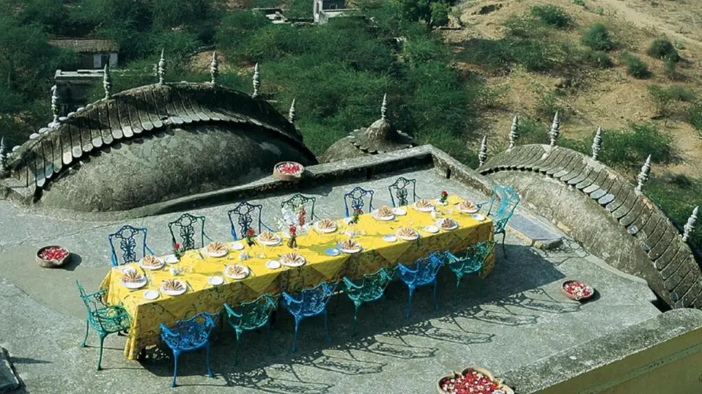 Шахджаханпур: Neemrana Fort-Palace