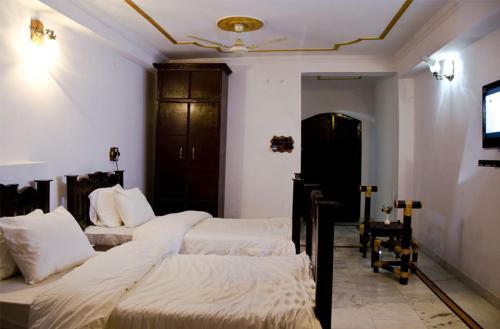 Кхаджурахо: Hammeer Garhi Heritage Resort