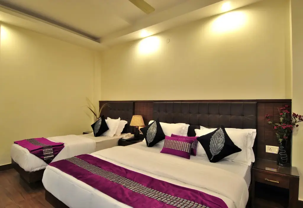 Нью-Дели: Hotel Toronto