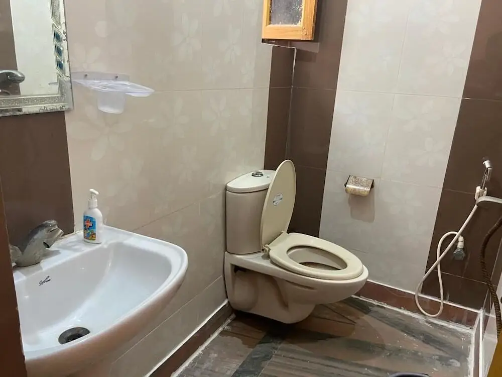 Бодх-Гая: Hotel Shanti