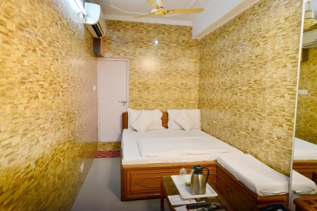Бхопал: Hotel Ganpati