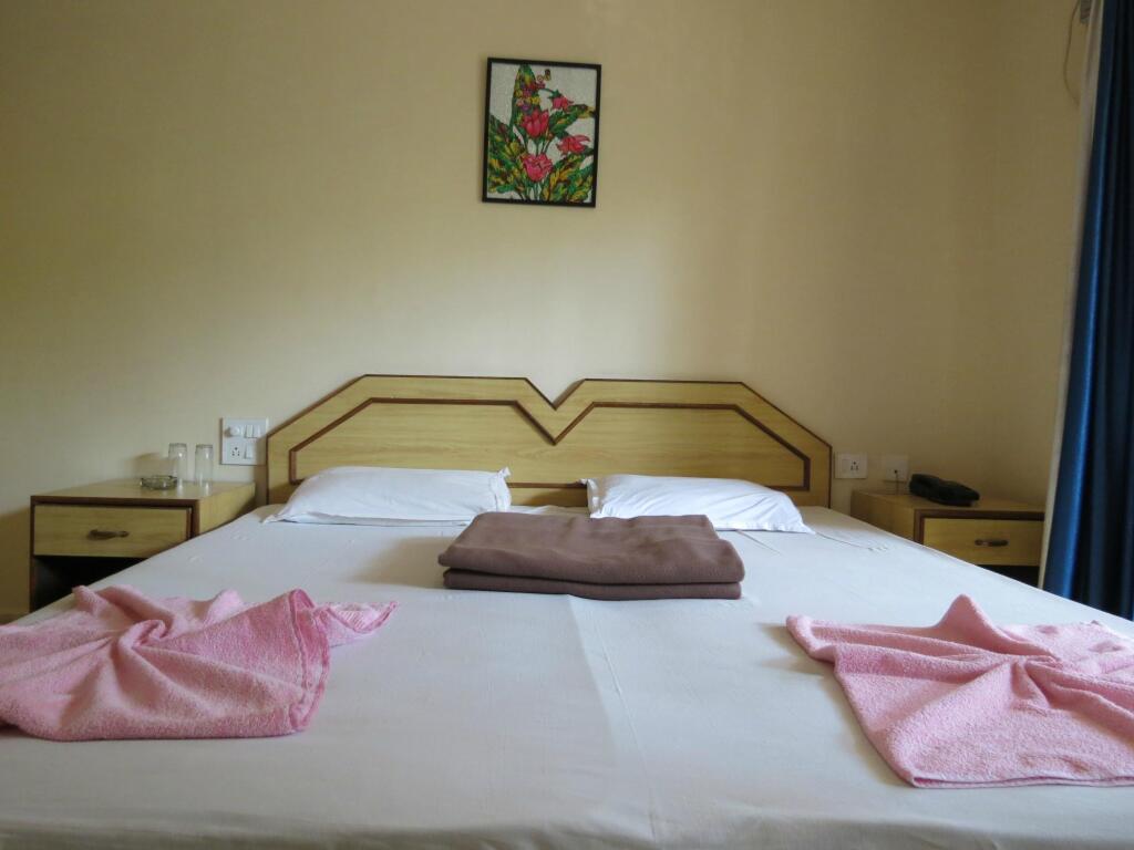 Бага: Santiago Residency