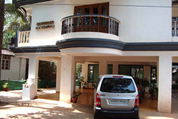 Бага: Santiago Residency