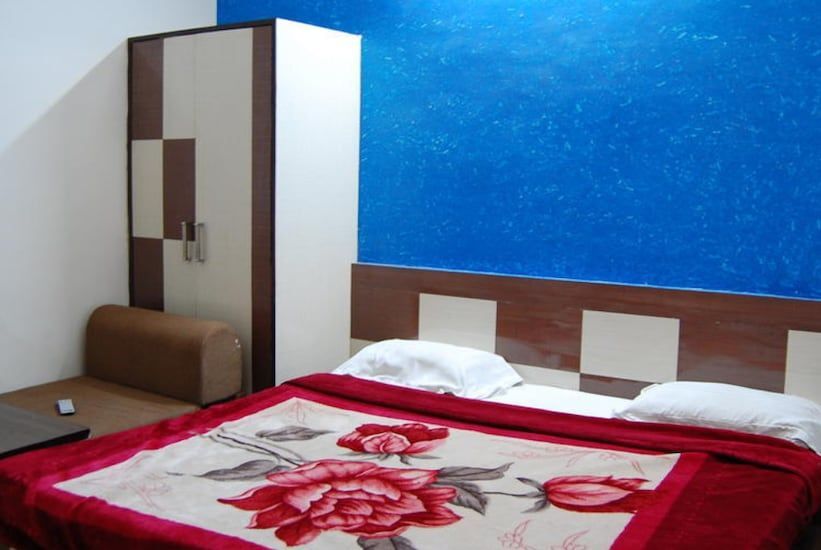 Агра: Hotel Viren Holiday Home
