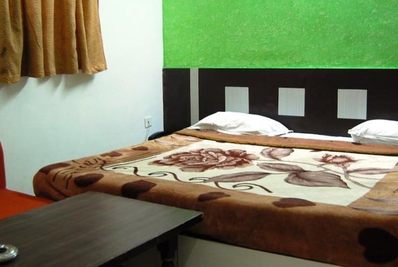 Агра: Hotel Viren Holiday Home