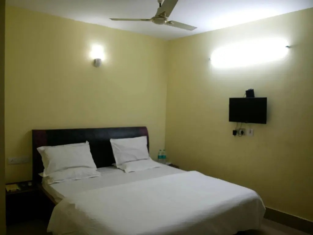 Пури: Trimurti Heights Hotel