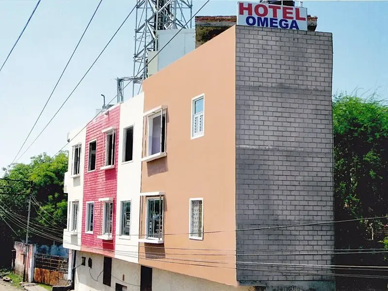 Агра: Hotel Omega