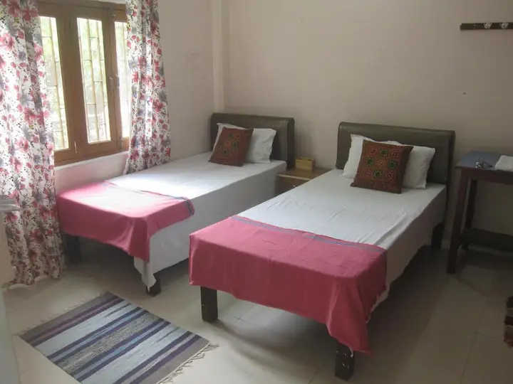 Варанаси: Kedar Guest House