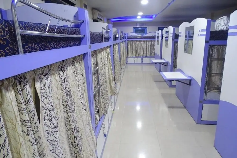 Мумбаи: Real Rest House