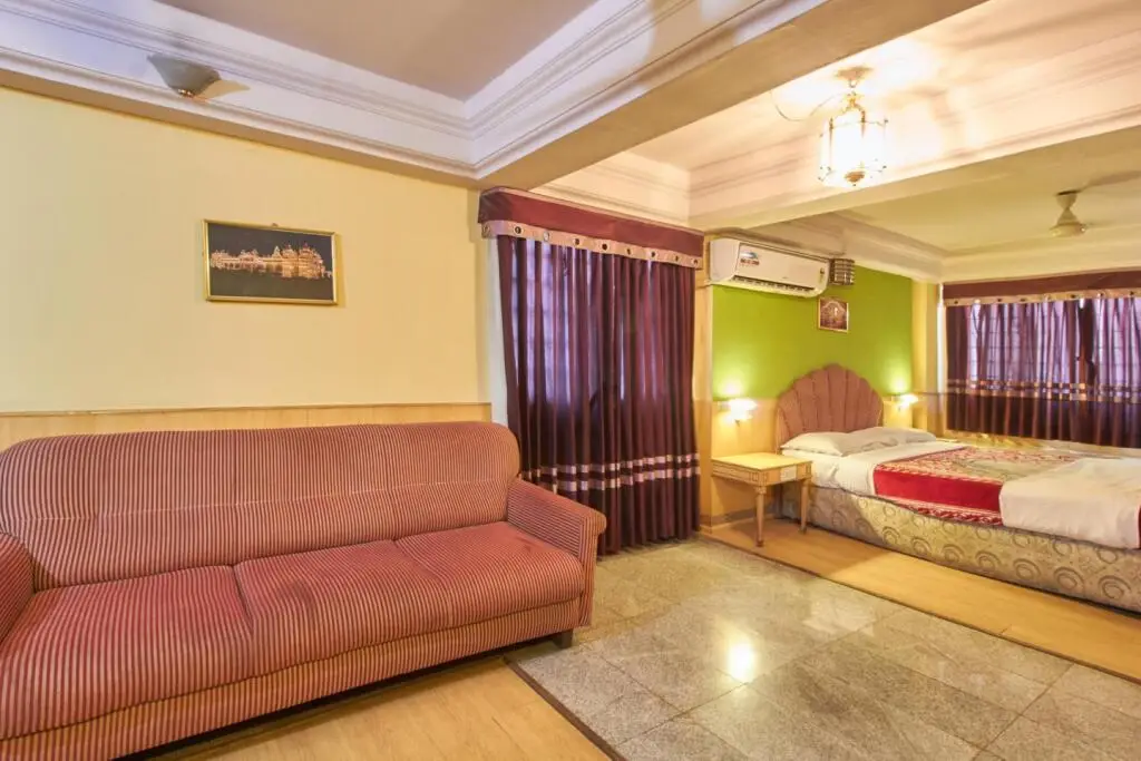 Майсур: Hotel Abhishek