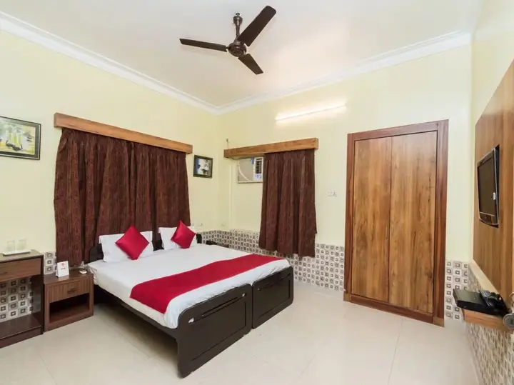Колката: FabExpress Gallivant Guest House
