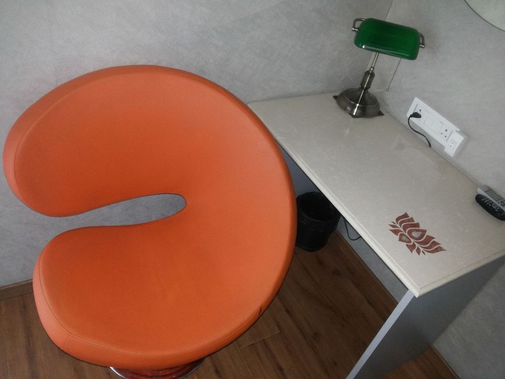 Нью-Дели: Sams Snooze At My Space