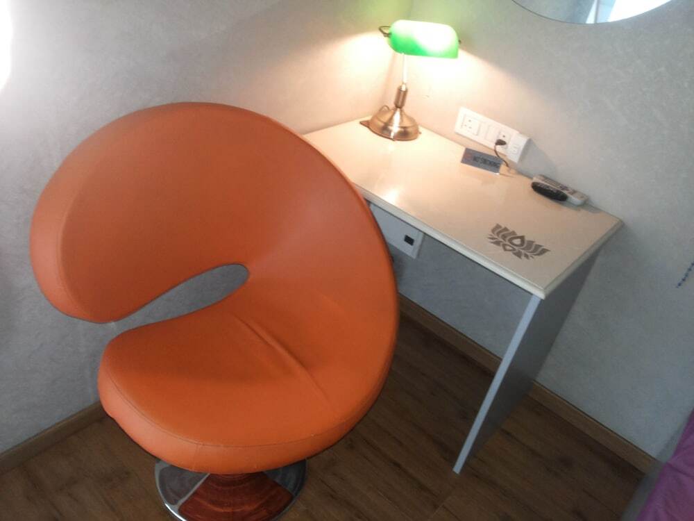 Нью-Дели: Sams Snooze At My Space
