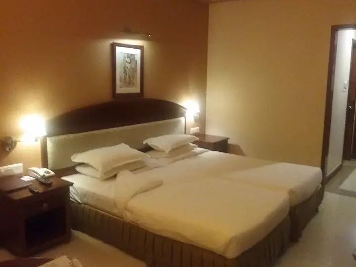 Бхубанешвар: Hotel Suryansh
