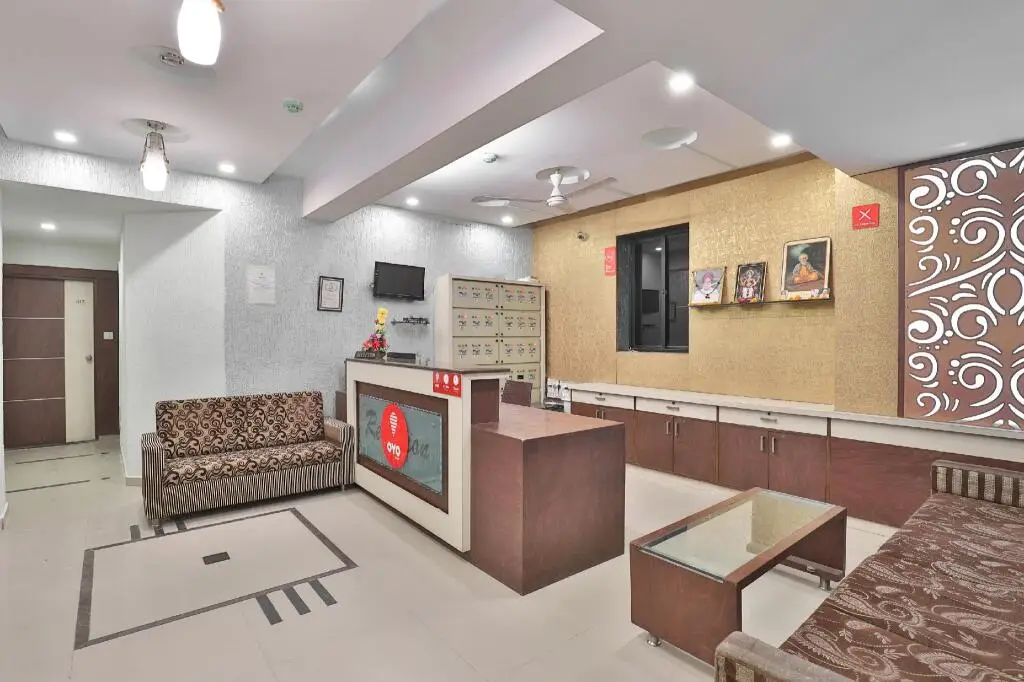 Гандхинагар: OYO Flagship 2389 Hotel The Grand Pritam
