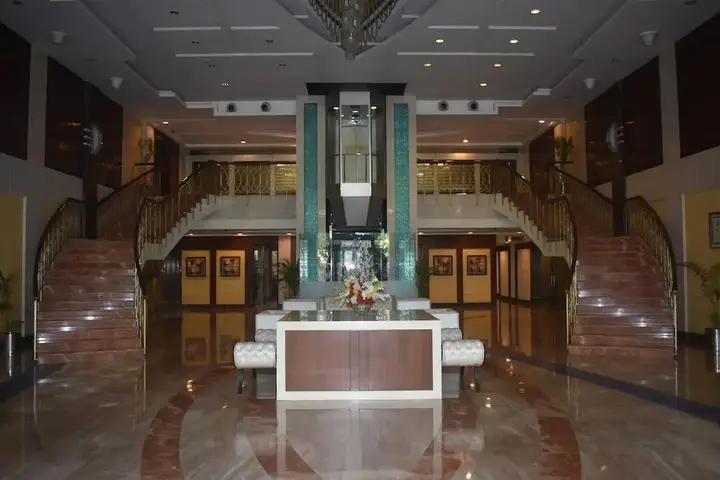 Нью-Дели: The Ocean Pearl Retreat