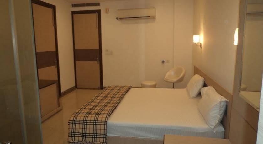 Relax Suites Hotel — фото 1