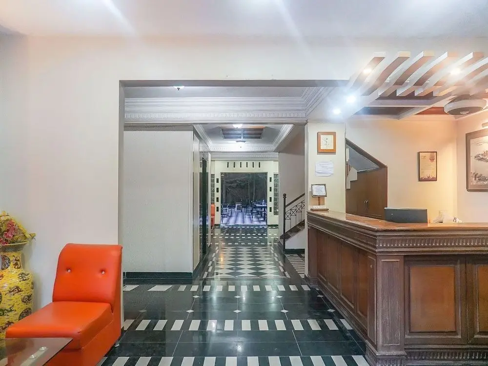 Пуна: OYO 5630 Beverly Hills Hotel