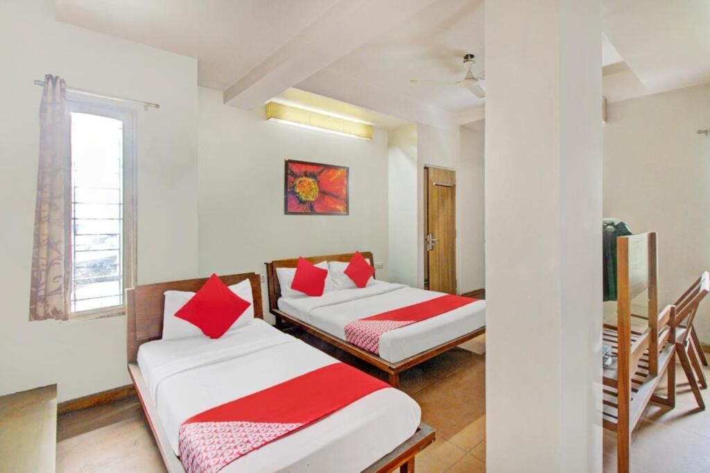 Мумбаи: Ascot Inn