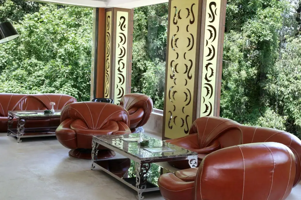 Наинитал: Aamari Resort