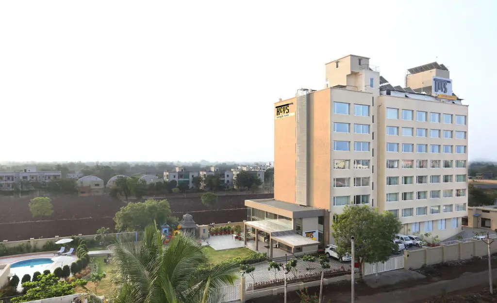Temple Tree Hotel Shirdi — фото 1