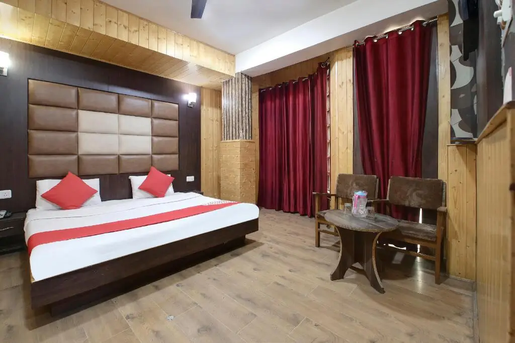 Шринагар: OYO 18872 Hotel Azad