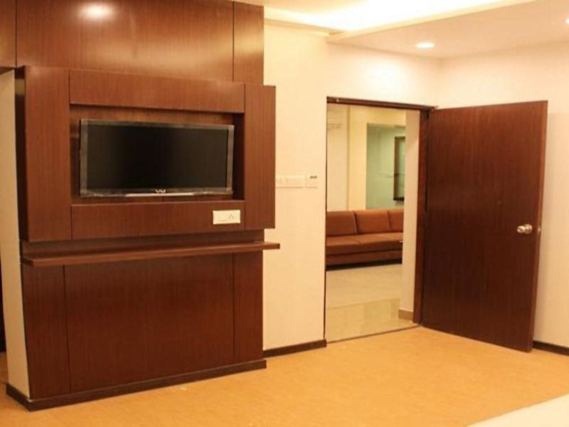 Нагпур: Loharkar Hotel