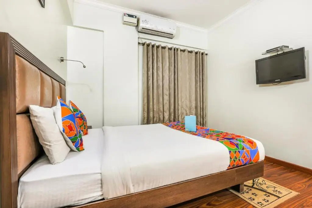 Бангалор: Sri Krishna Suites