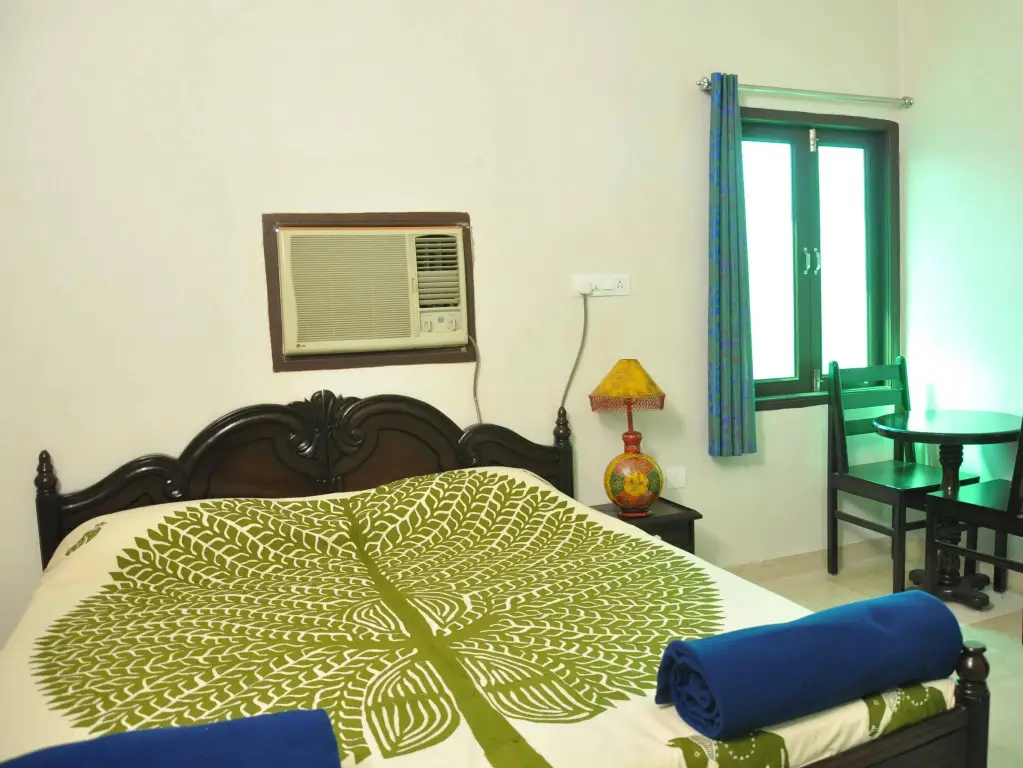 Удаипур: Lake Paradise Hotel