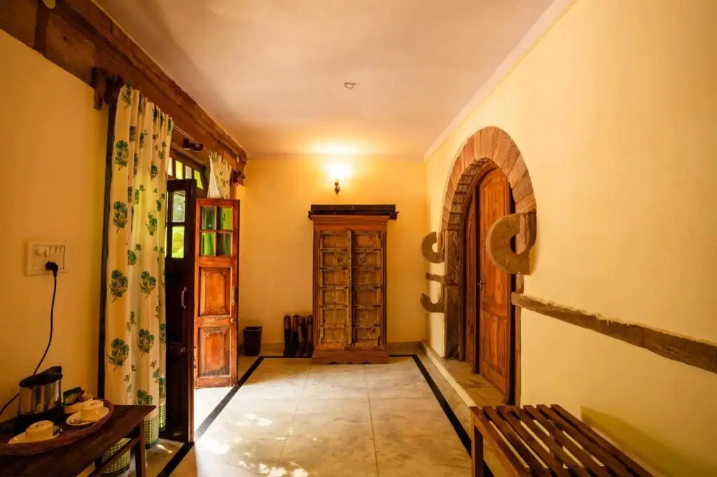 Чанделао: Chandelao Garh Hotel
