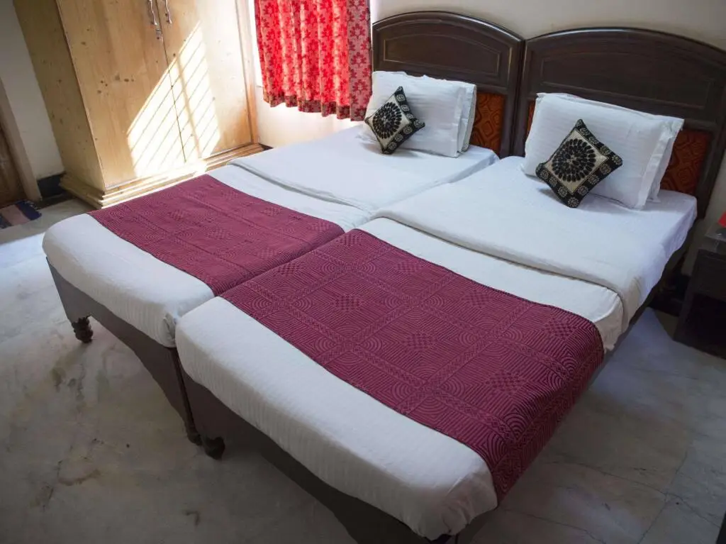 Бхубанешвар: R S Corporate Guest House