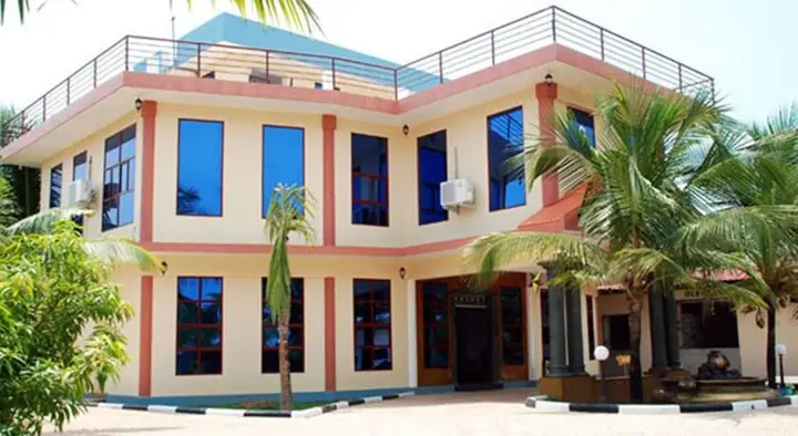 Коллам: United 21 Island Paradise