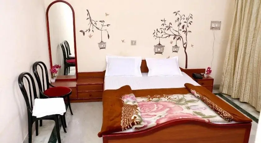 Диу: Hotel Maheshwari