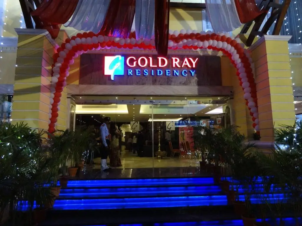 The Goldray Sarovar Portico — фото 1