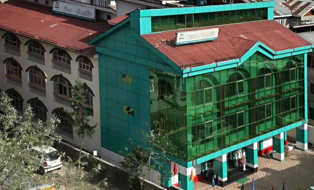 Шринагар: Hotel Ibni Kabeer