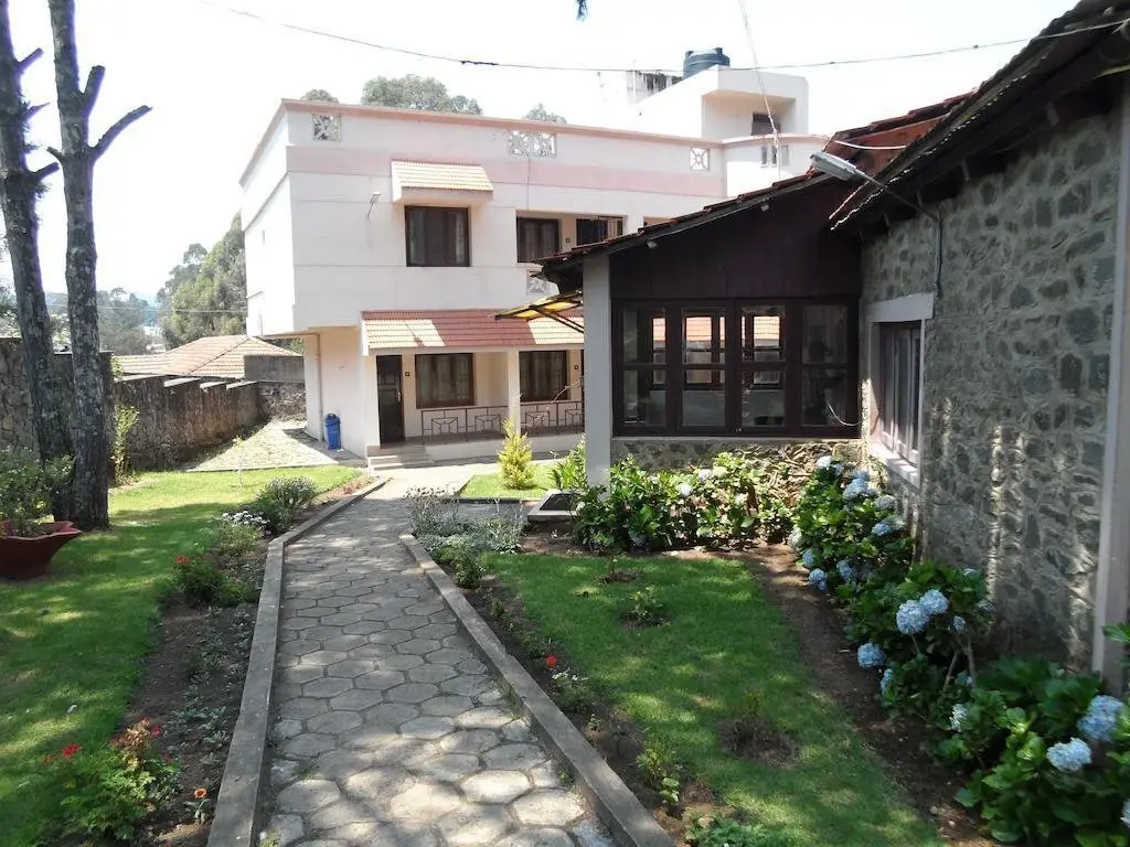 Кодайканал: Kodai Retreat