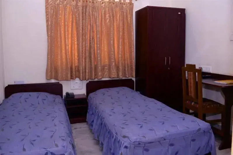 Колката: OYO 43924 Harry Guest House