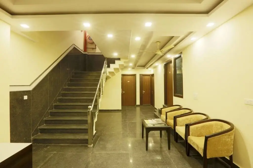 Нью-Дели: Airport Hotel Chanakya