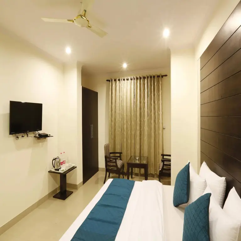 Нью-Дели: Airport Hotel Chanakya