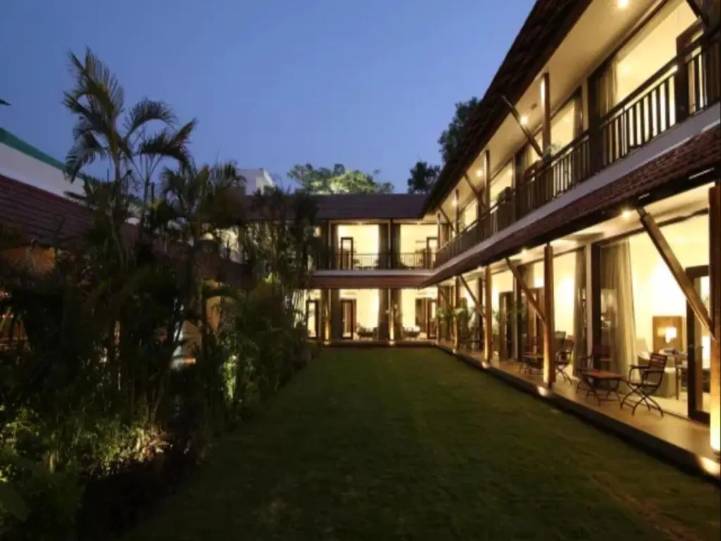 Kwality's Motel Shiraz — фото 1