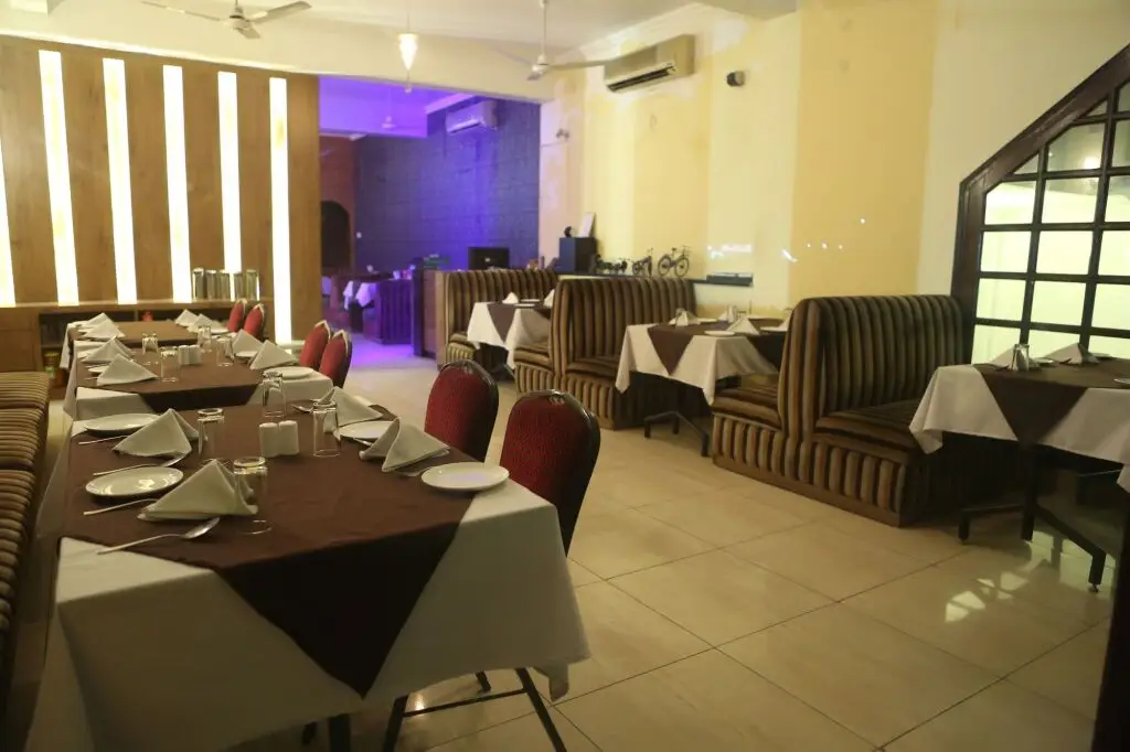 Дехрадун: Hotel Kamla Palace