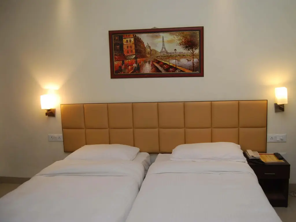 Лакхнау: Hotel Golden Orchid