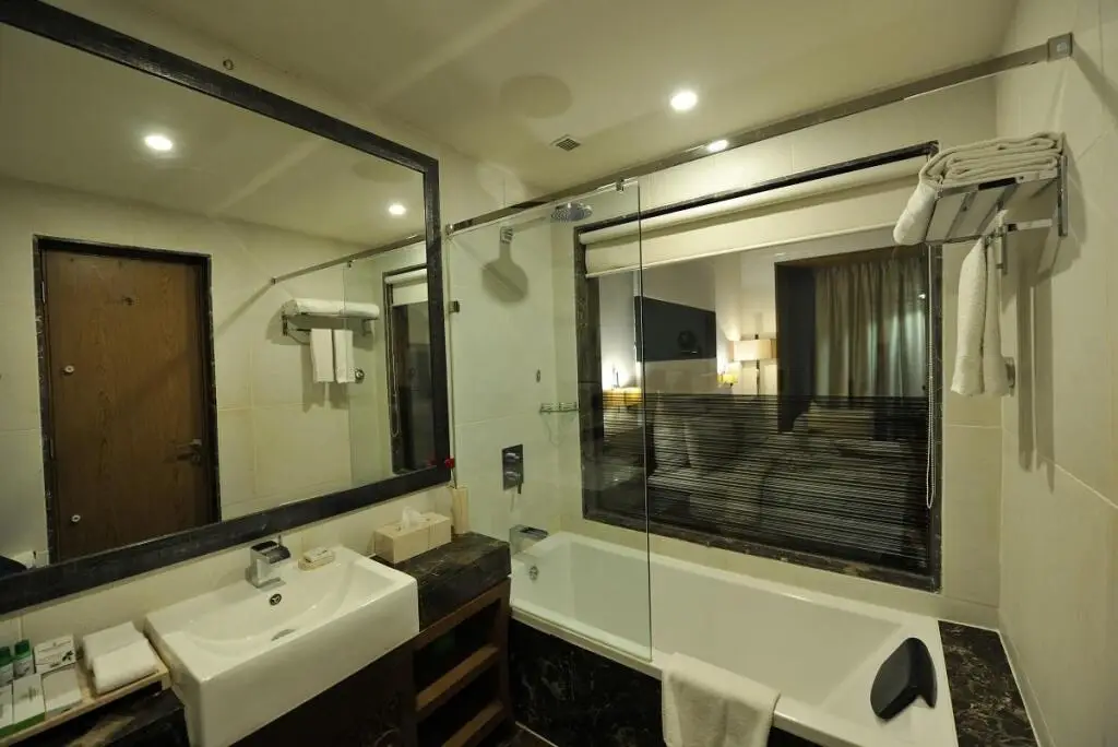 Ахмедабад: Narayani Heights Hotel and Resort