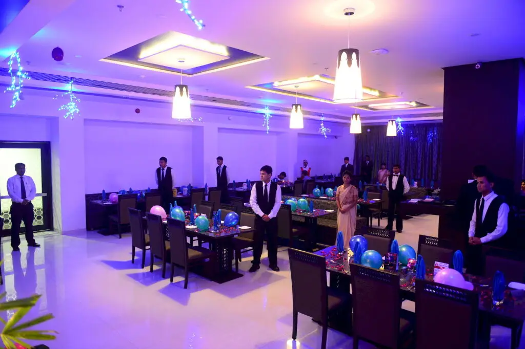 Ахмедабад: Narayani Heights Hotel and Resort
