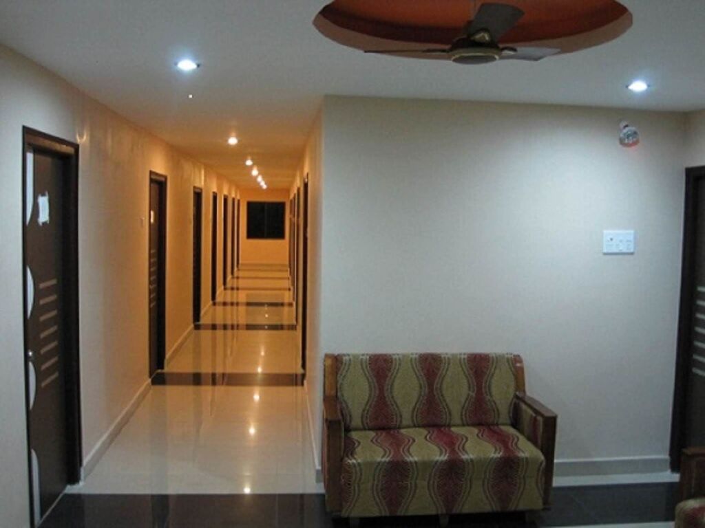 Секундерабад: Dwaraka Inn