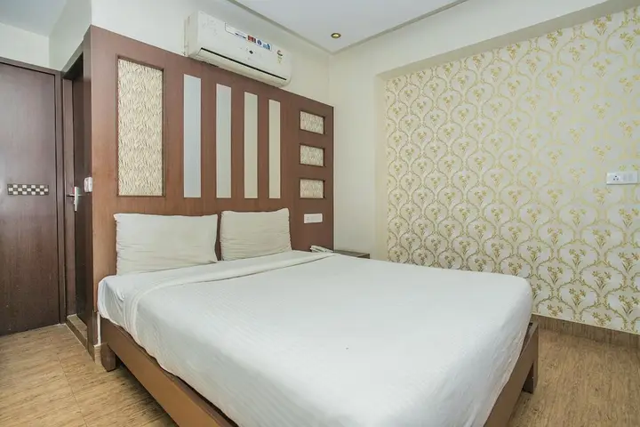 Бангалор: R D Suites A Business Hotel