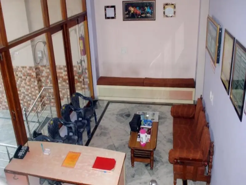 Агра: The National Guest House
