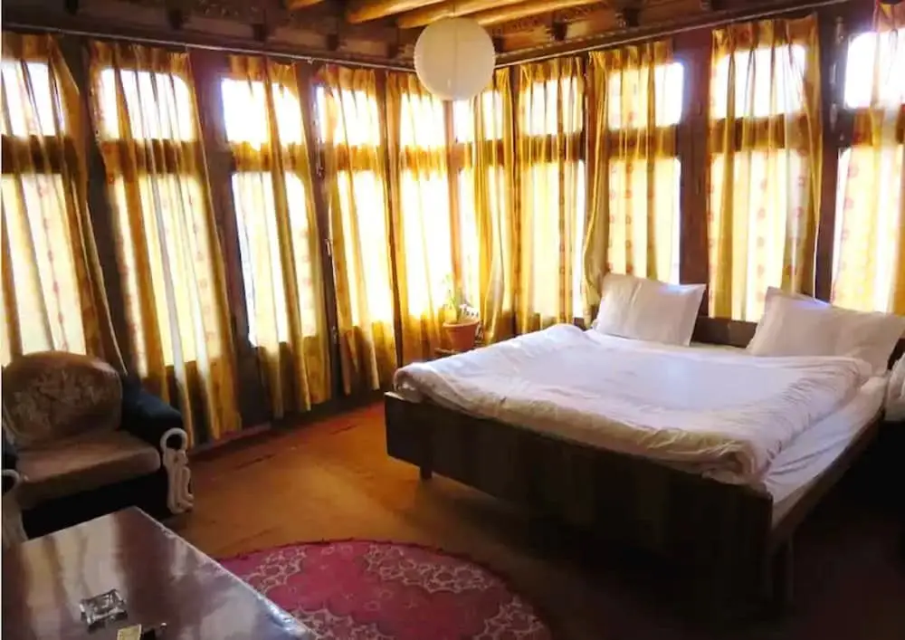 Лех: Nezer View Guest House